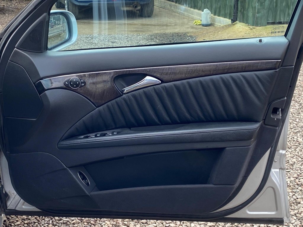 Used Mercedes-Benz E Class 2003 for sale - 77720027: Photo 42