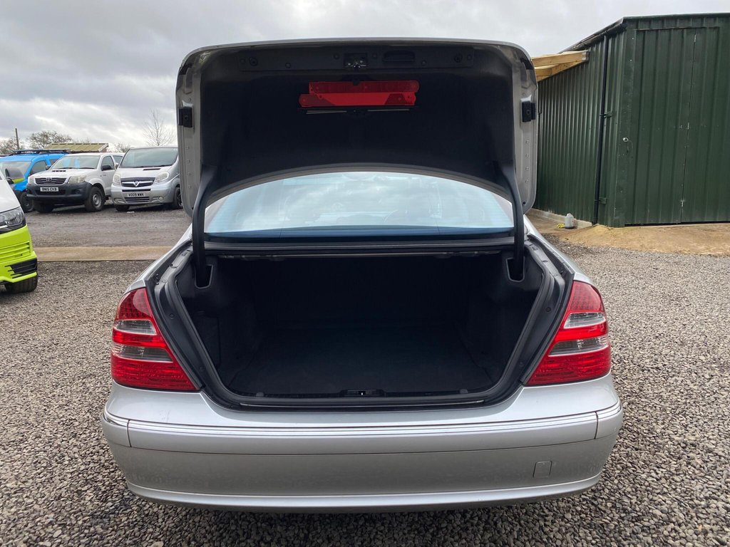 Used Mercedes-Benz E Class 2003 for sale - 77720027: Photo 46