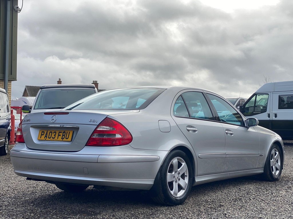 Used Mercedes-Benz E Class 2003 for sale - 77720027: Photo 5