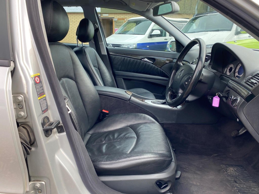 Used Mercedes-Benz E Class 2003 for sale - 77720027: Photo 6