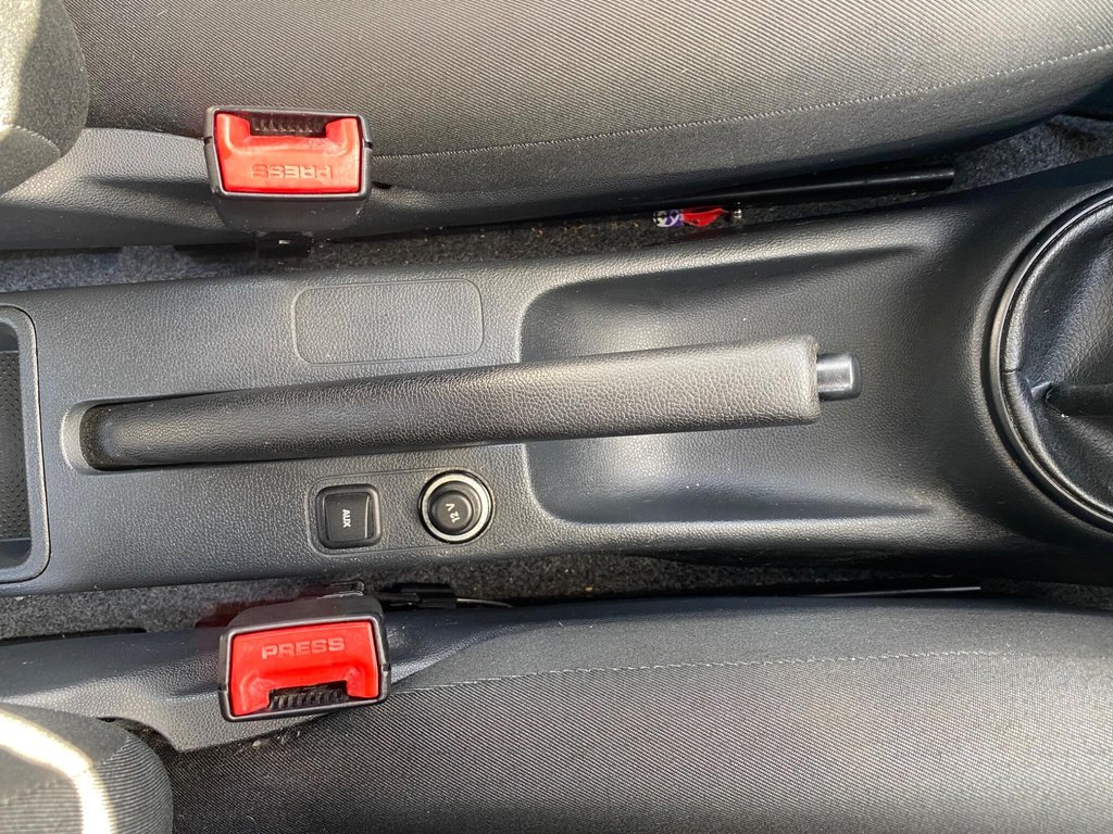 Used Skoda Fabia 2010 for sale - 77841333: Photo 35