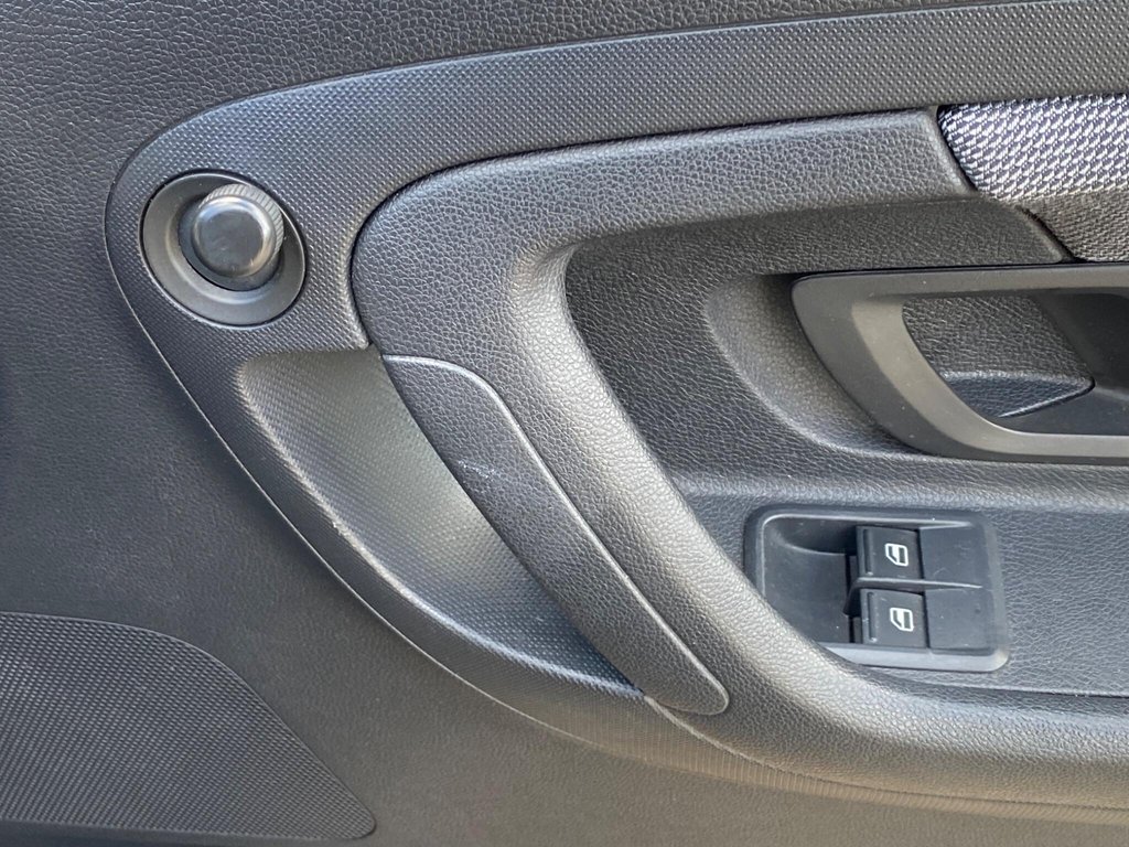 Used Skoda Fabia 2010 for sale - 77841333: Photo 40