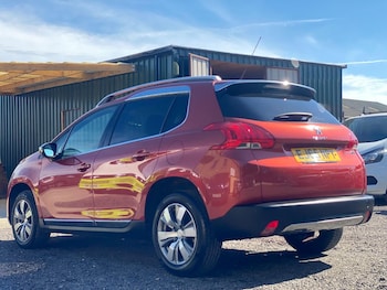 Used Peugeot 2008 2015 for sale - 79470499: Photo