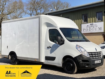 Renault Master feature image