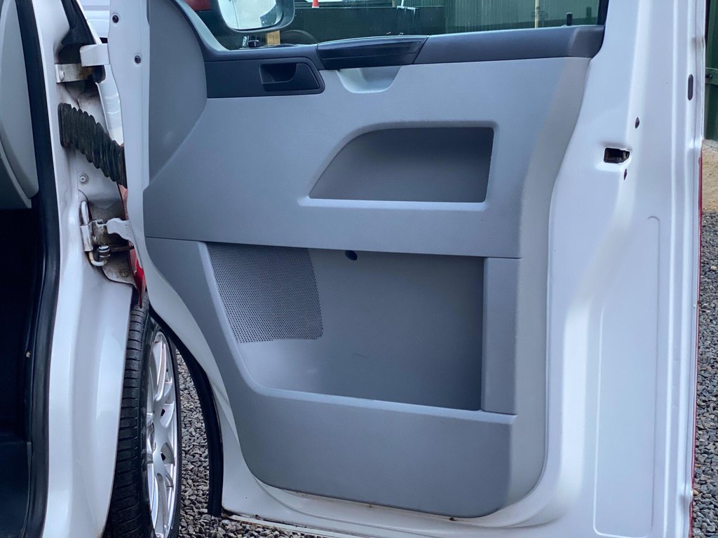 Used Volkswagen Transporter 2014 for sale - 77719695: Photo 42