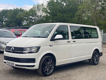 Used Volkswagen Transporter Shuttle 2017 for sale - 79155061: Photo