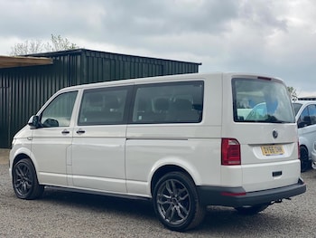 Used Volkswagen Transporter Shuttle 2017 for sale - 79155061: Photo