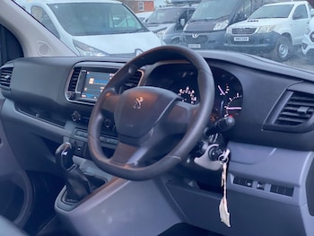 Used Peugeot Expert 2018 for sale - 77177944: Photo