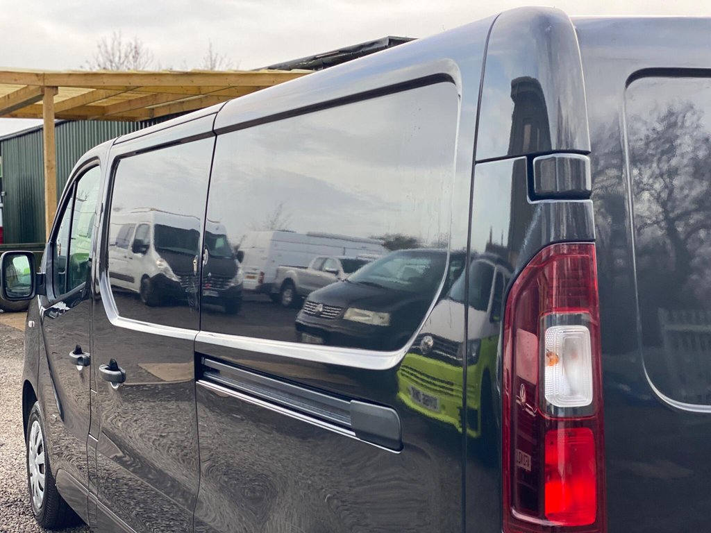 Used Vauxhall Vivaro 2015 for sale - 77388834: Photo 29