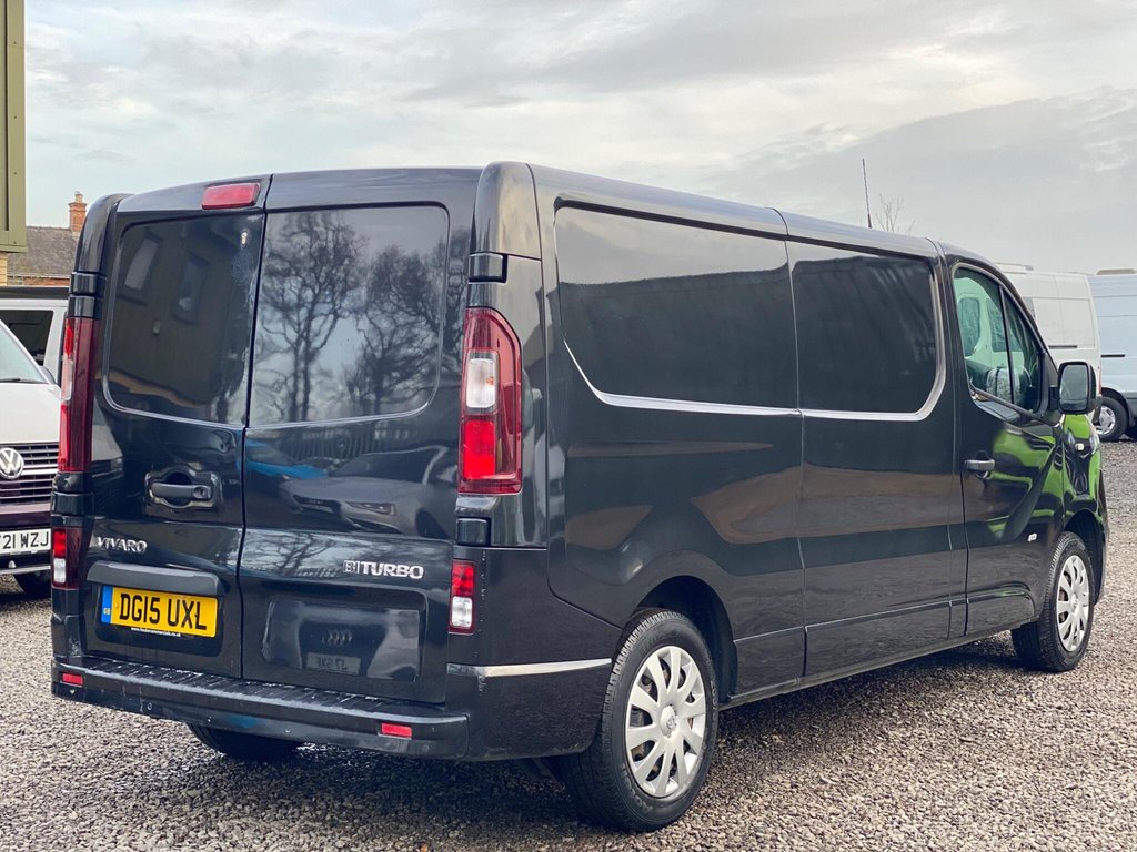 Used Vauxhall Vivaro 2015 for sale - 77388834: Photo 5