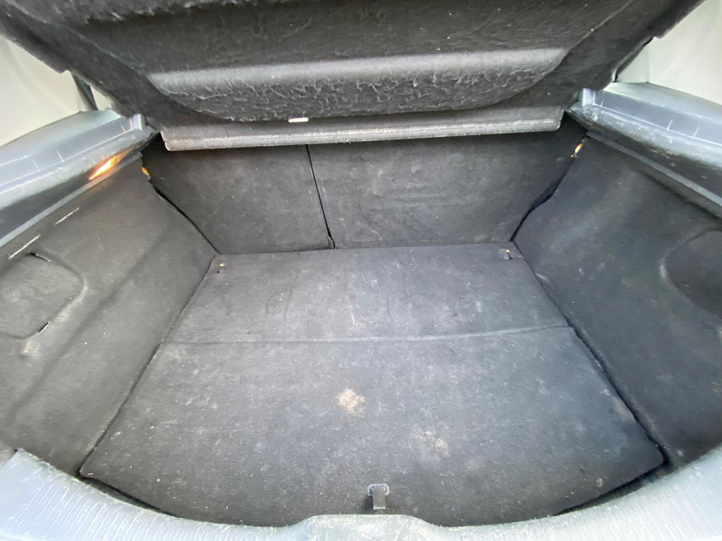 Used Renault Megane 2010 for sale - 77315990: Photo 14