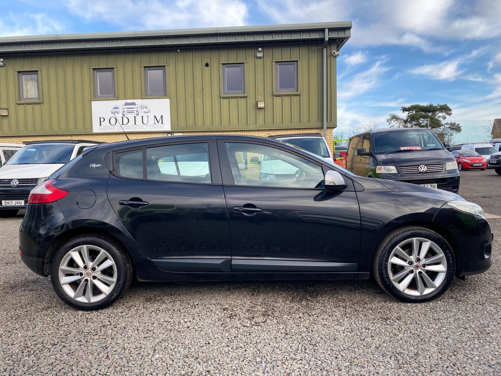 Used Renault Megane 2010 for sale - 77315990: Photo 21