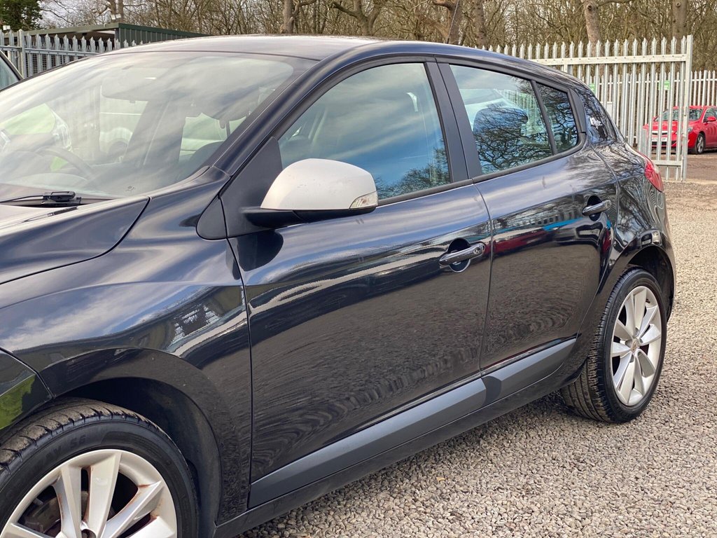 Used Renault Megane 2010 for sale - 77315990: Photo 25