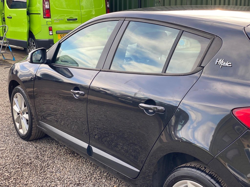 Used Renault Megane 2010 for sale - 77315990: Photo 27