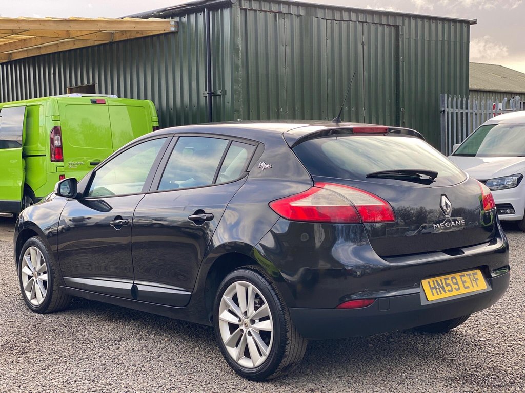 Used Renault Megane 2010 for sale - 77315990: Photo 4