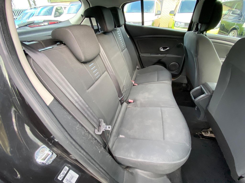 Used Renault Megane 2010 for sale - 77315990: Photo 40