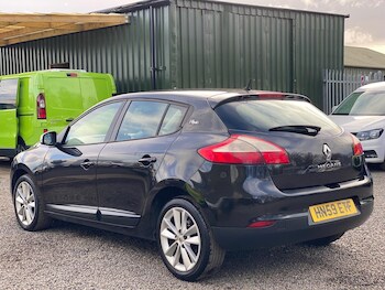 Used Renault Megane 2010 for sale - 77315990: Photo