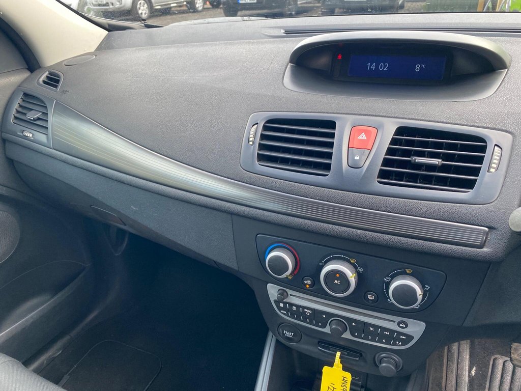 Used Renault Megane 2010 for sale - 77315990: Photo 8