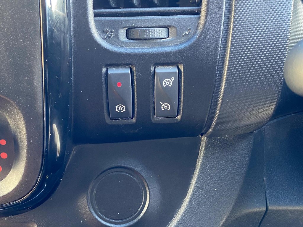 Used Vauxhall Vivaro 2015 for sale - 77991116: Photo 36