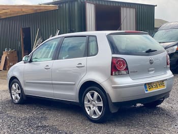 Used Volkswagen Polo 2008 for sale - 79659420: Photo