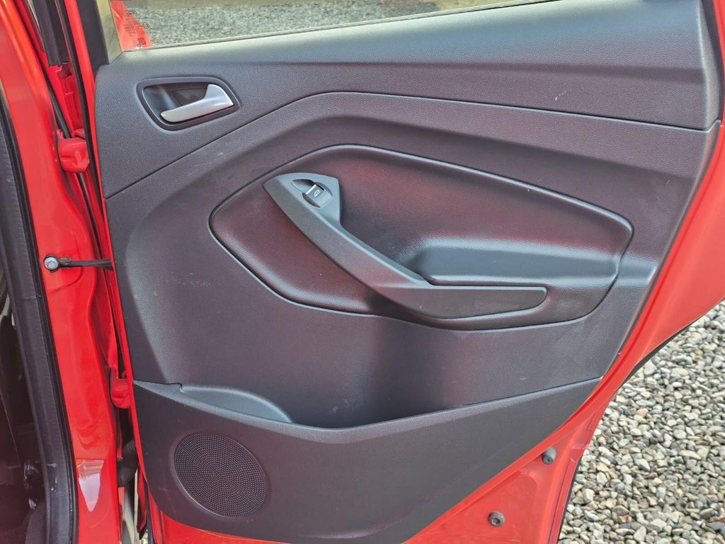 Used Ford Kuga 2015 for sale - 77232033: Photo 36