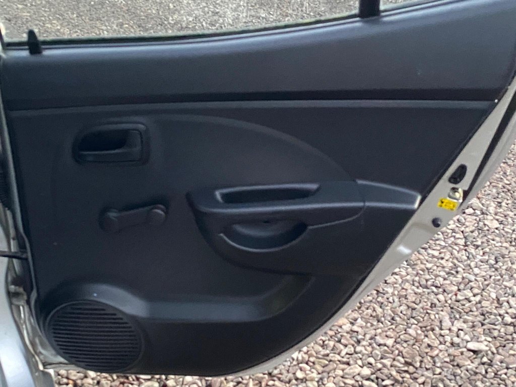 Used Kia Picanto 2010 for sale - 77171985: Photo 43