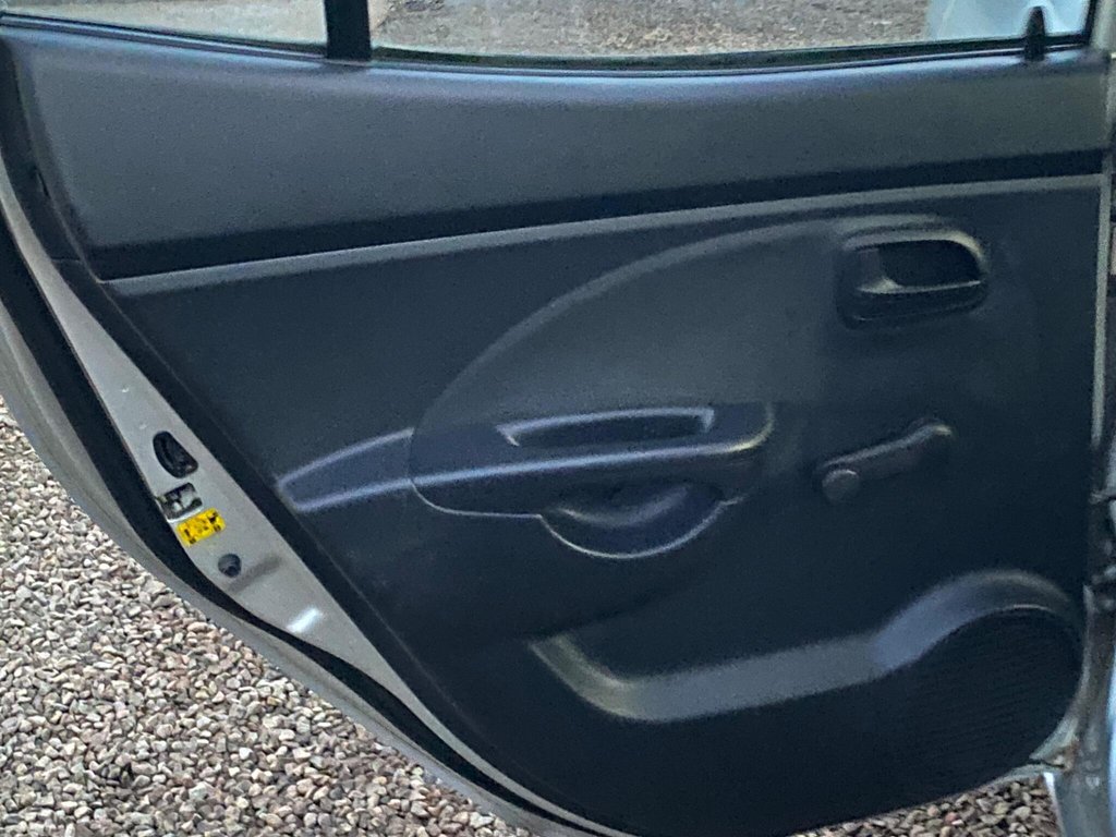 Used Kia Picanto 2010 for sale - 77171985: Photo 49