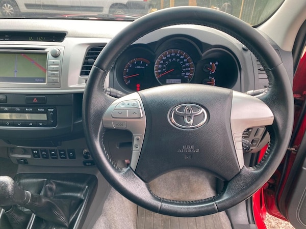 Used Toyota Hilux 2013 for sale - 76176132: Photo 42