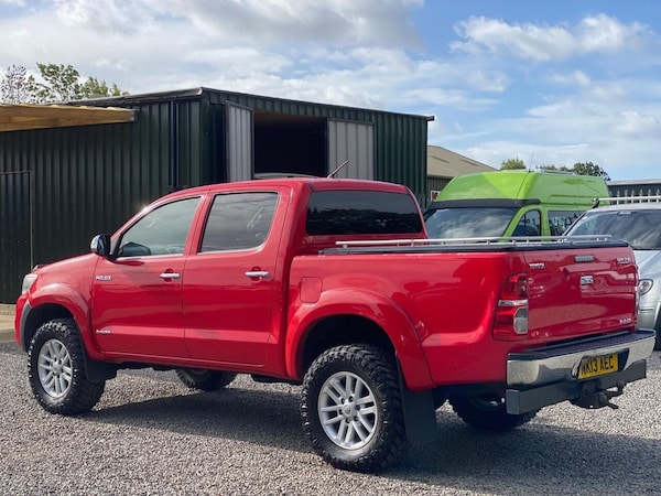 Used Toyota Hilux 2013 for sale - 76176132: Photo 4