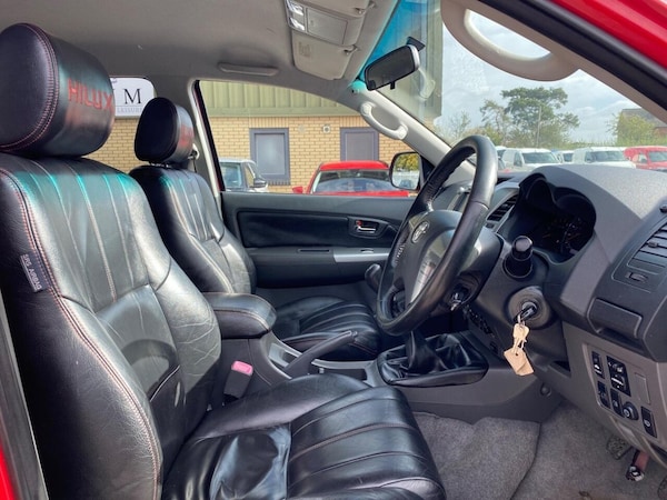 Used Toyota Hilux 2013 for sale - 76176132: Photo 7
