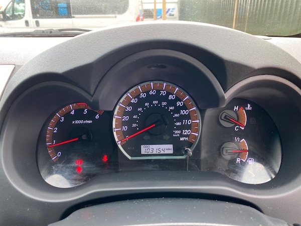 Used Toyota Hilux 2013 for sale - 76176132: Photo 9
