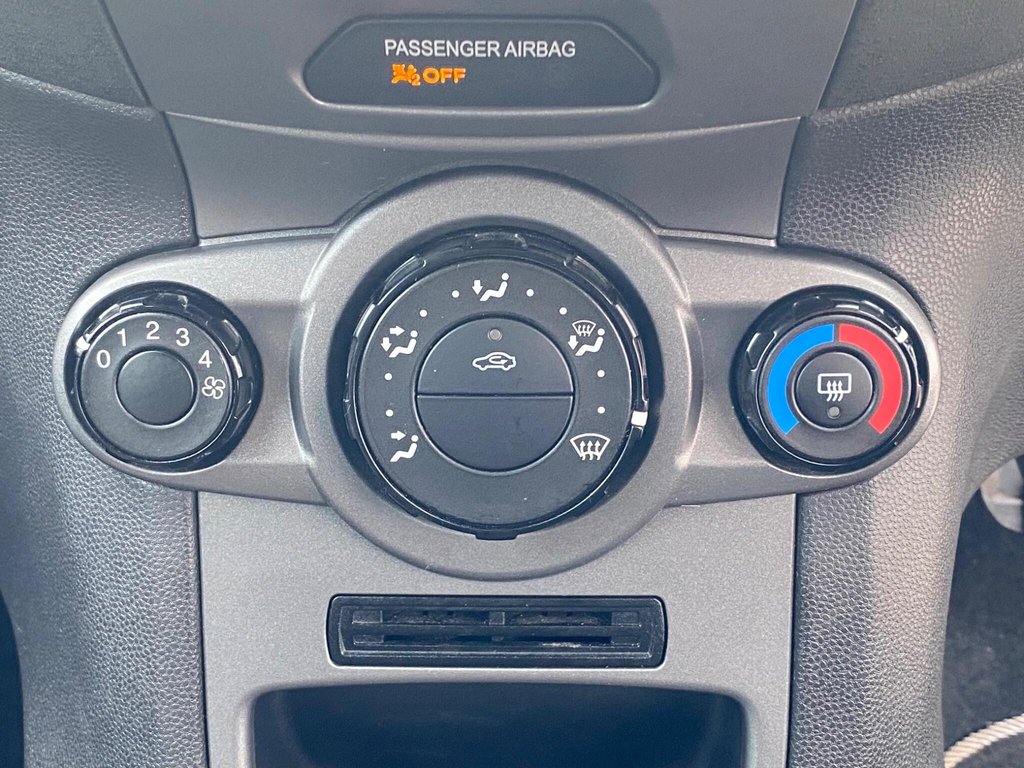 Used Ford Fiesta 2015 for sale - 77734386: Photo 24