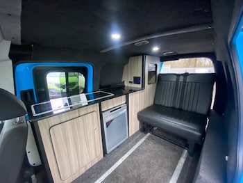 Used Volkswagen Caddy Maxi 2016 for sale - 76888599: Photo