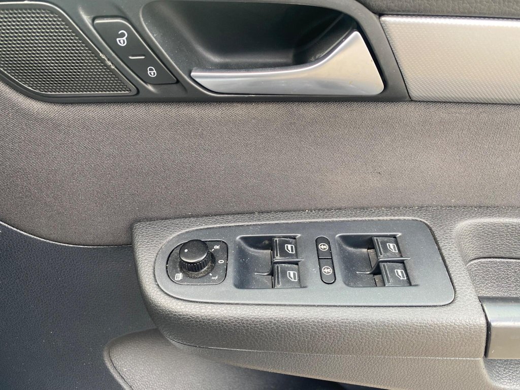 Used Volkswagen Sharan 2012 for sale - 78140800: Photo 46