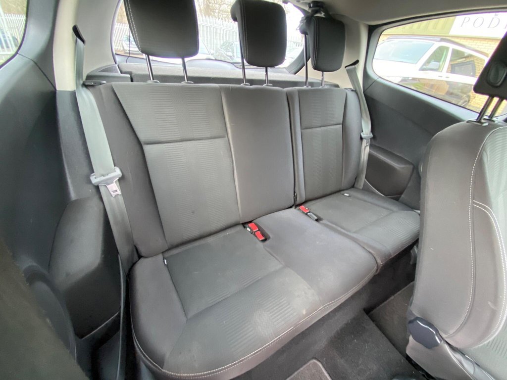 Used Renault Clio 2011 for sale - 76867817: Photo 11