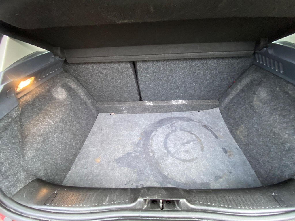 Used Renault Clio 2011 for sale - 76867817: Photo 13