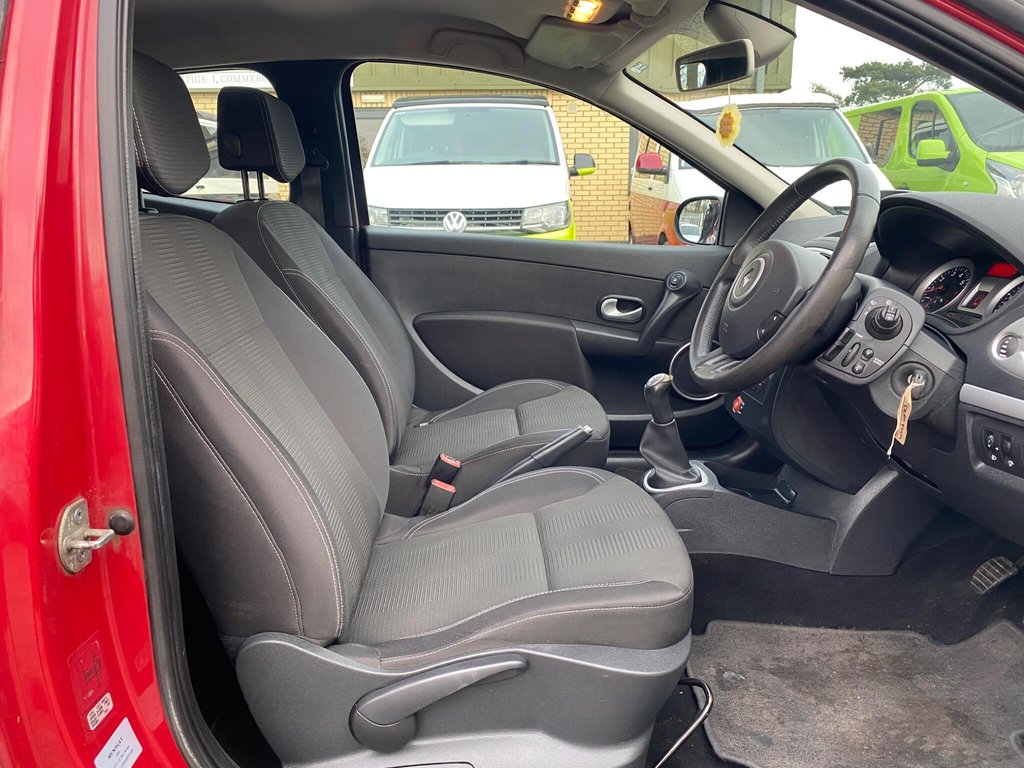 Used Renault Clio 2011 for sale - 76867817: Photo 7