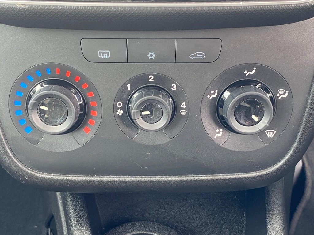 Used Fiat Punto 2012 for sale - 77739719: Photo 32