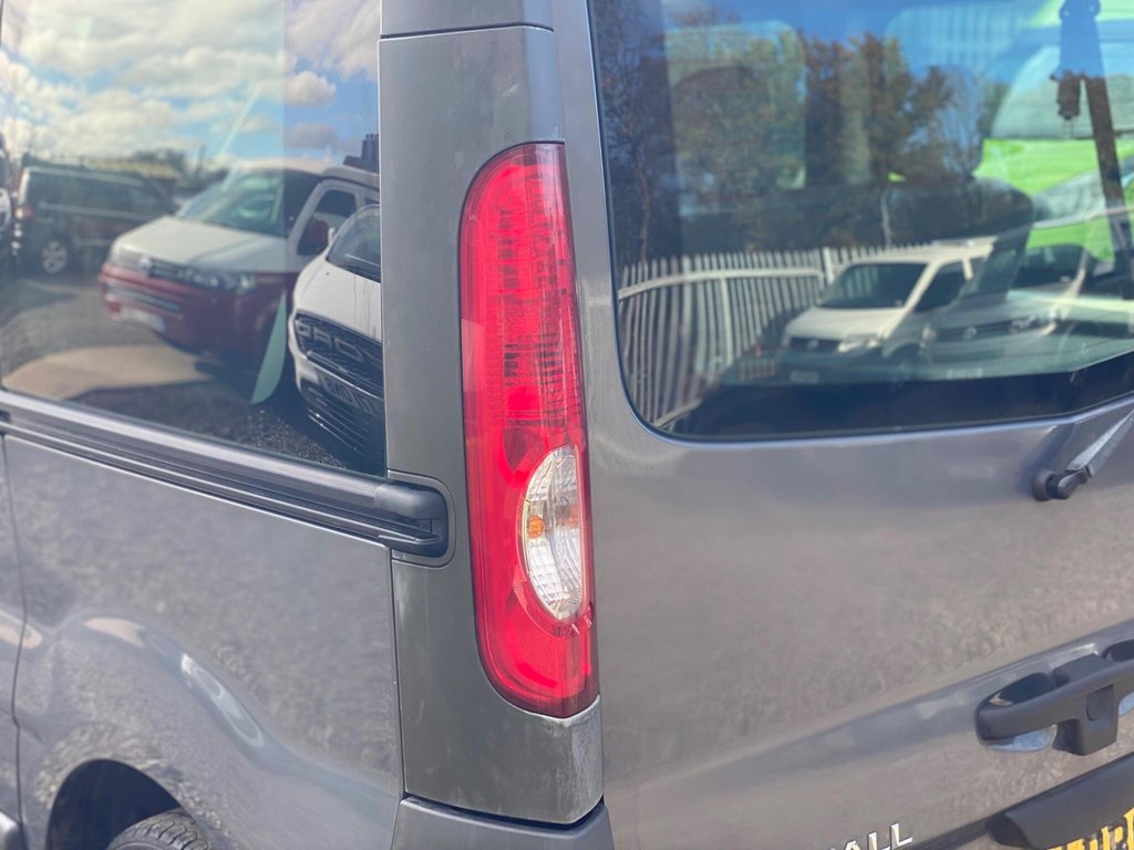 Used Vauxhall Vivaro 2011 for sale - 76439000: Photo 20