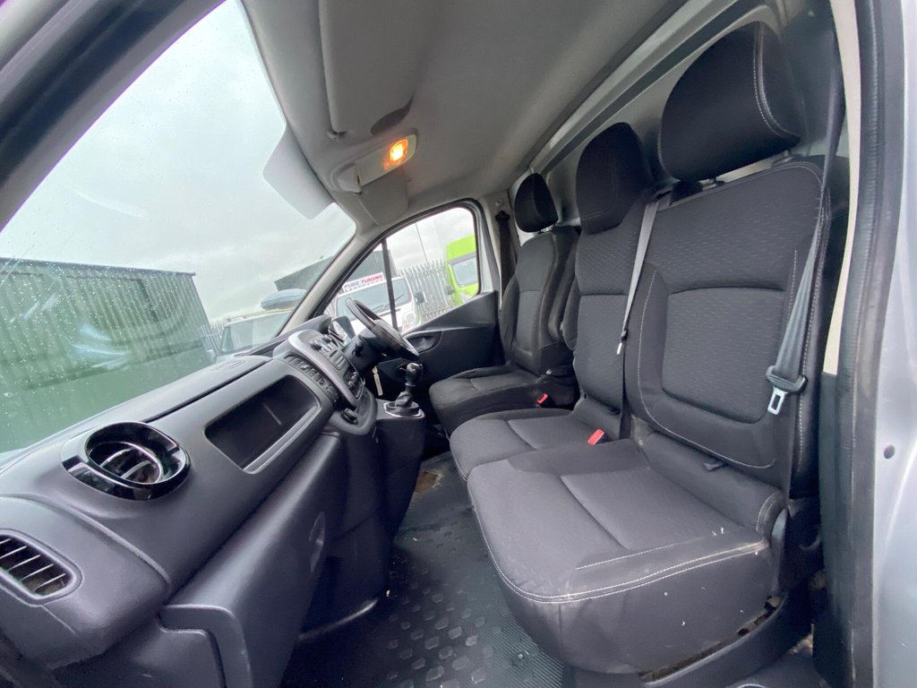 Used Vauxhall Vivaro 2015 for sale - 78145204: Photo 16