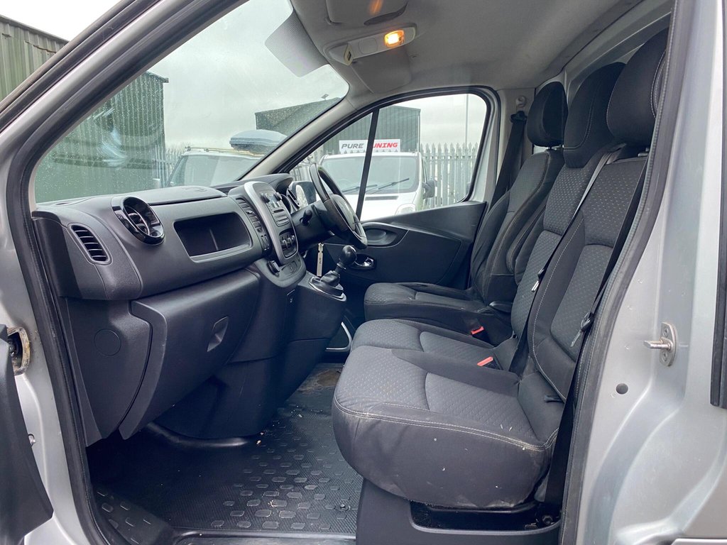 Used Vauxhall Vivaro 2015 for sale - 78145204: Photo 48