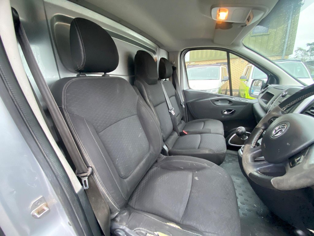 Used Vauxhall Vivaro 2015 for sale - 78145204: Photo 7