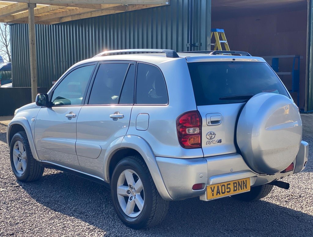 Used Toyota RAV4 2005 for sale - 76297093: Photo 4