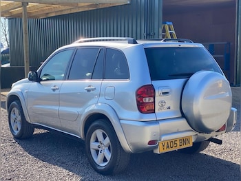 Used Toyota RAV4 2005 for sale - 76297093: Photo 4