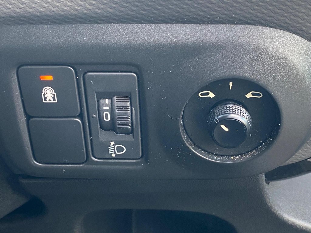 Used Citroen C4 Cactus 2015 for sale - 77231990: Photo 43