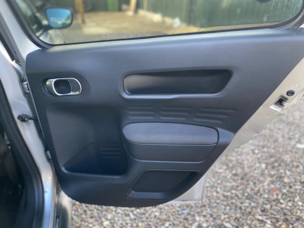 Used Citroen C4 Cactus 2015 for sale - 77231990: Photo 50