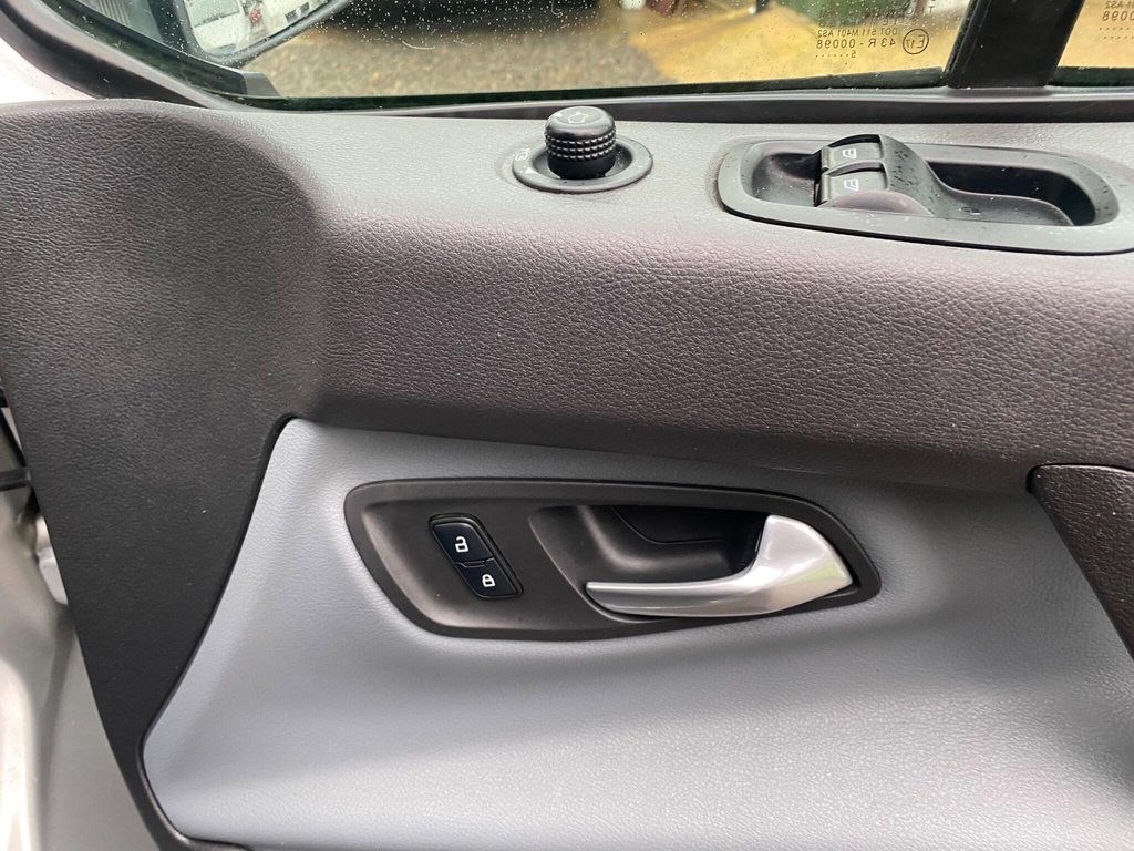 Used Ford Transit Custom 2015 for sale - 76590750: Photo 39