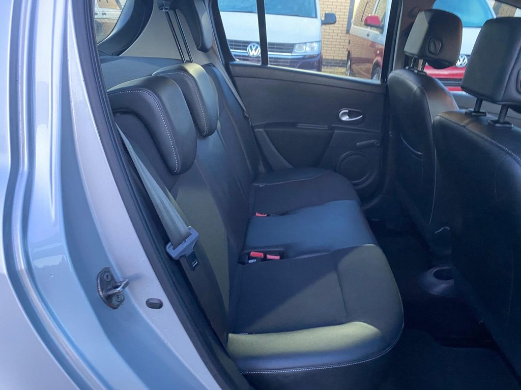 Used Renault Clio 2012 for sale - 77692538: Photo 10