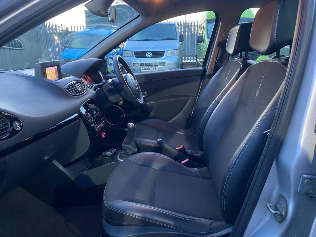 Used Renault Clio 2012 for sale - 77692538: Photo 15