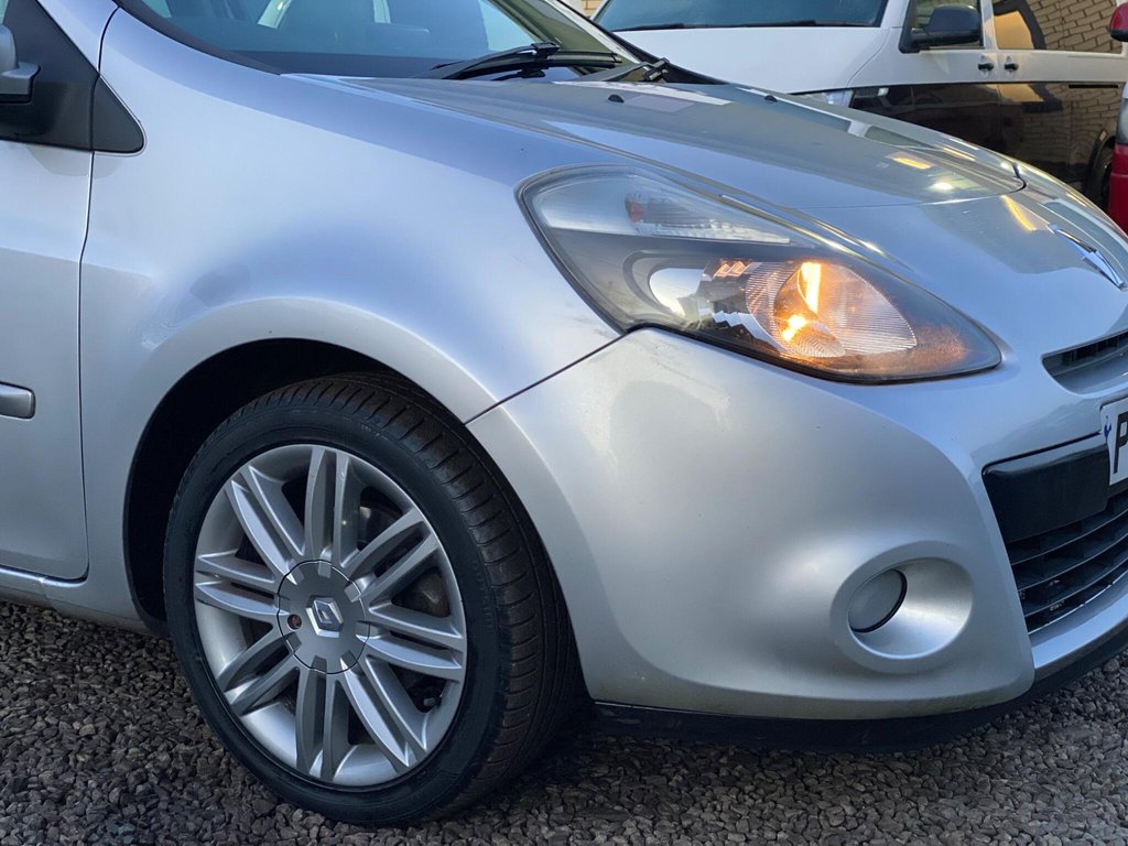 Used Renault Clio 2012 for sale - 77692538: Photo 22